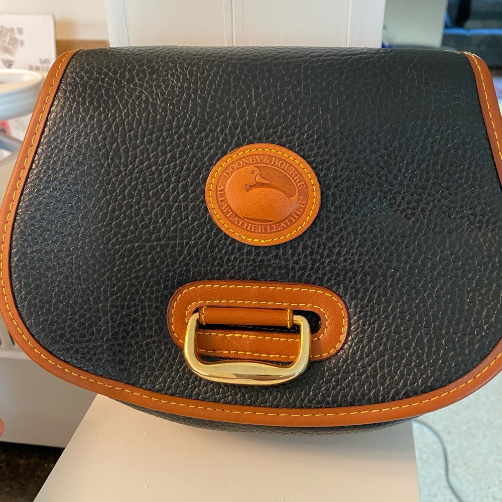Vintage Dooney and Burke shoulder Bag